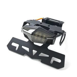Bộ đuôi rút gọn Kawasaki KLX230 gồm pát biển số và đèn hậu LED tích hợp xi-nhan