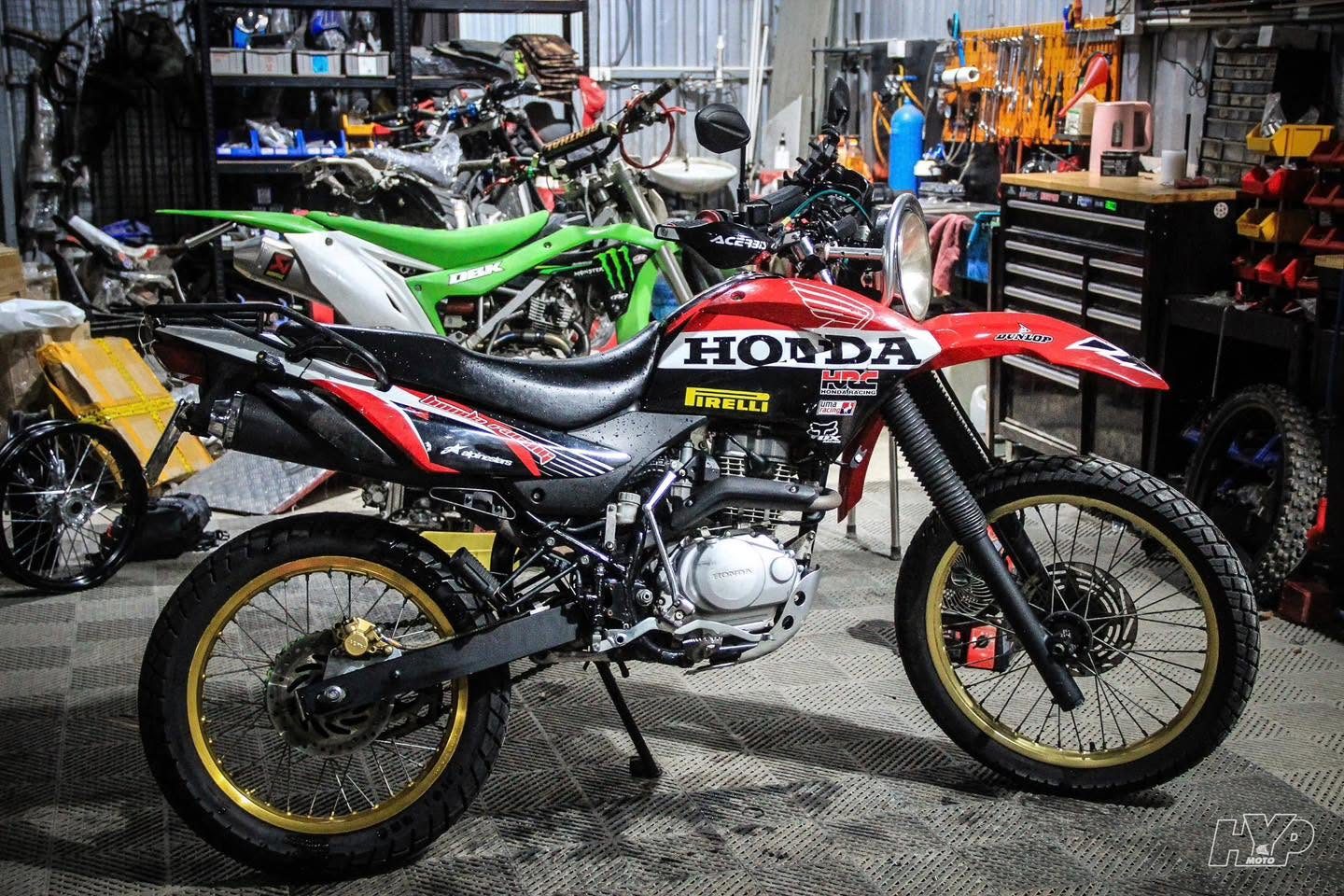 Honda XR150L bản độ đỏ đen