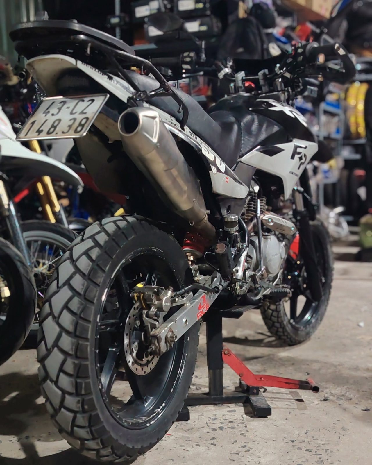 Honda XR150L phuộc WR, mâm Ex, đầu đèn CRF – ảnh 5