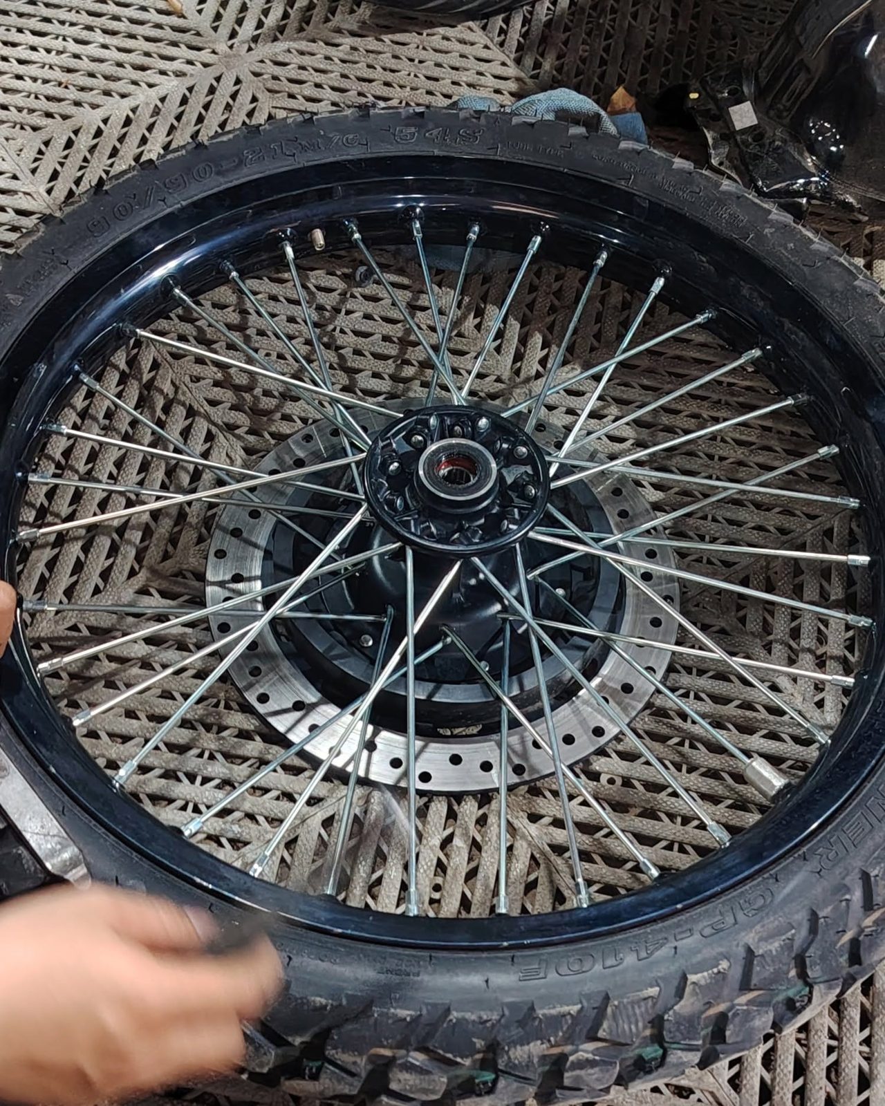 Kawasaki KLE500 lên đèn Future Eyes – ảnh 5