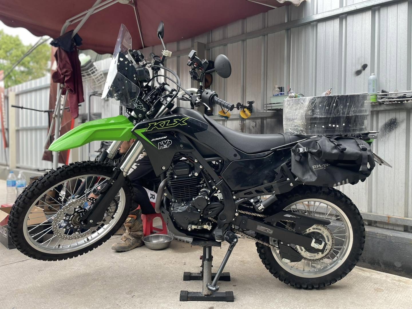 Kawasaki KLX230SM bản Rally