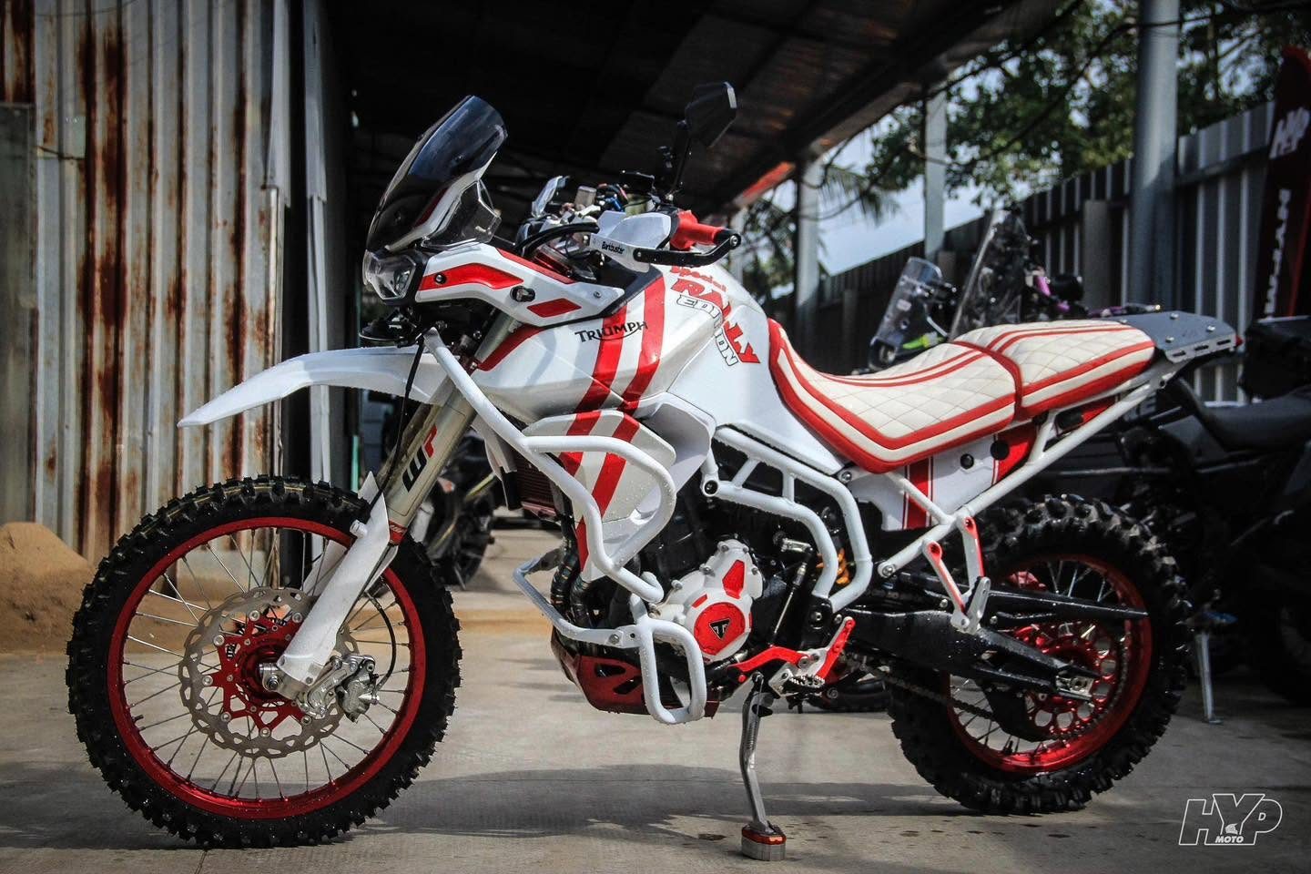 Triumph Tiger 900 GT bản Rally