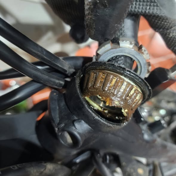 Kove 450 Rally vượt địa hình lầy lội miền Bắc