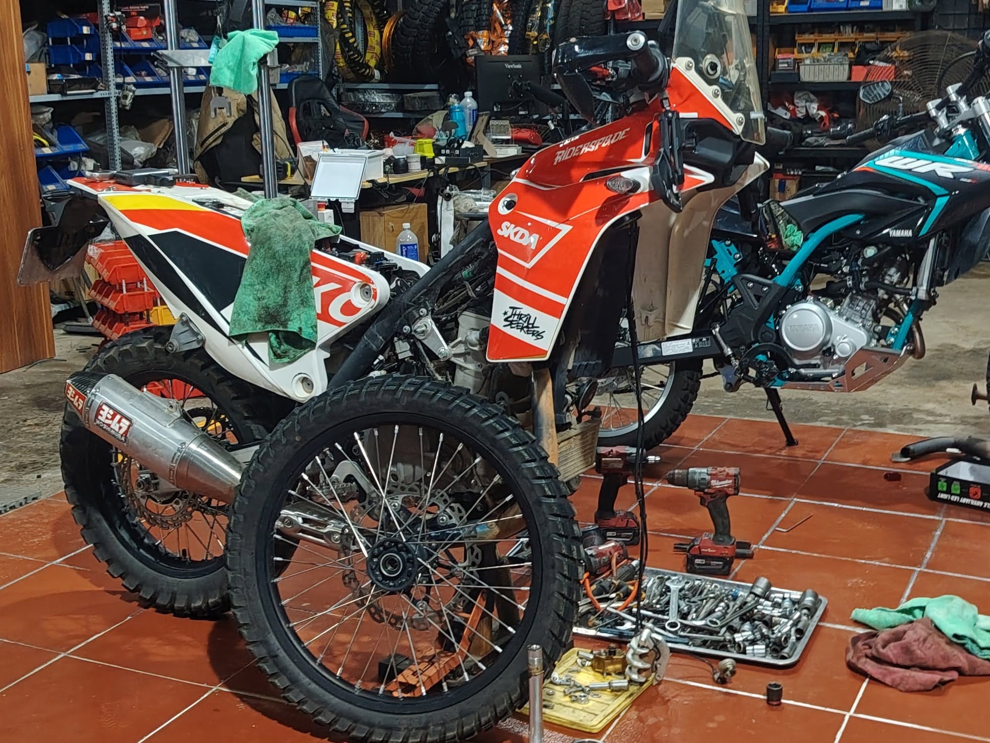 Xưởng HYPmoto tháo xe KTM