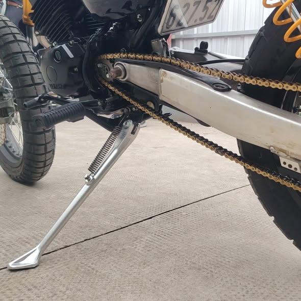 Yamaha YB125 độ form Scrambler với phuộc USD Ducati và gắp nhôm Honda CRF
